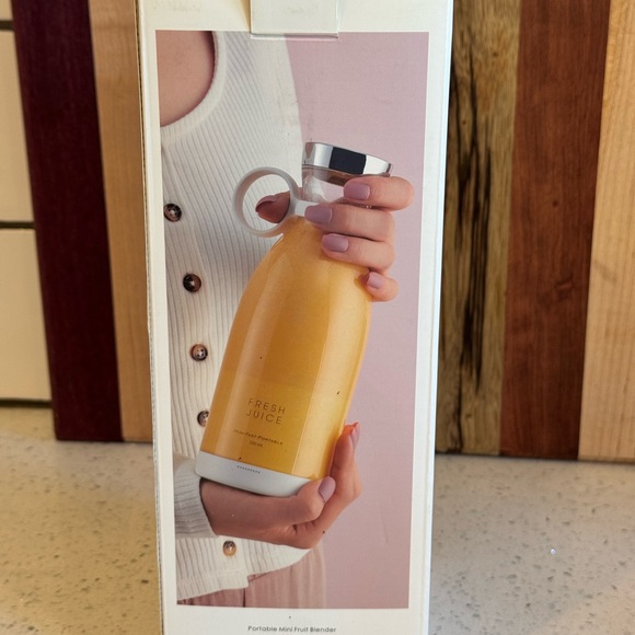 Portable mini juice blender - Picture 2 of 5